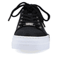 Schwarze Rieker Damen Sneaker Low N4931-00 mit Schnürung sowie goldenen Ösen. Schuh von vorne.