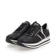 Schwarze remonte Damen Sneaker D1318-01 mit Reißverschluss sowie Komfortweite G. Schuhpaar seitlich schräg.