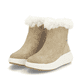 Beige Rieker Damen Kurzstiefel W1772-62 mit einer super leichten Plateausohle. Schuhpaar seitlich schräg.