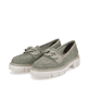 
Mintgrüne Rieker Damen Loafers M3867-52 mit einer schockabsorbierenden Plateausohle. Schuhpaar schräg.