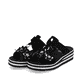 Schwarze Rieker Damen Pantoletten V0228-01 mit einem Klettverschluss. Schuhpaar seitlich schräg.