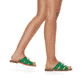 
Smaragdgrüne remonte Damen Pantoletten D3648-52 mit einer dämpfenden Profilsohle. Schuh am Fuß