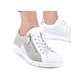 Weiße Rieker Damen Slipper L7465-91 mit Reißverschluss sowie Löcheroptik. Schuh am Fuß.