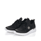Schwarze Rieker Damen Slipper N4722-00 mit Gummischnürung sowie gesticktem Logo. Schuhpaar seitlich schräg.