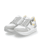 Weiße remonte Damen Sneaker D1323-81 mit Reißverschluss sowie der Komfortweite G. Schuhpaar seitlich schräg.