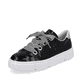 Schwarze Rieker Damen Sneaker Low N59A2-00 mit einer Schnürung. Schuh seitlich schräg.