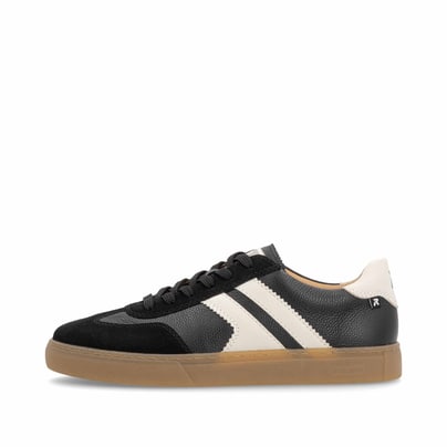Schwarze Rieker Herren Sneaker Low U0707-00 im Retro-Look mit weißen Streifen an der Seite sowie einer Schnürung. Schuh Außenseite.
