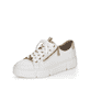 Perlweiße Rieker Damen Sneaker Low N5932-80 mit einem Reißverschluss. Schuh seitlich schräg.