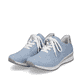 
Himmelblaue Rieker Damen Sneaker Low 54401-10 mit Schnürung sowie einem Keilabsatz. Schuhpaar schräg.