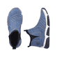 
Blaugraue Rieker Damen Kurzstiefel 45980-14 mit einer schockabsorbierenden Sohle. Schuhpaar von oben.
