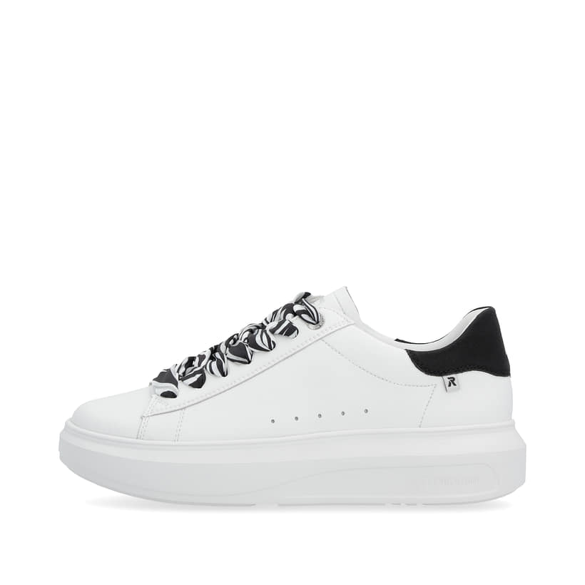 Weiße Rieker Damen Sneaker Low W1201-80 mit flexibler und ultra leichter Sohle. Schuh Außenseite.