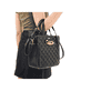 Rieker Damen Handtasche H1505-00 in Nachtschwarz aus Kunstleder mit Reißverschluss. Handtasche getragen.