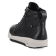 Schwarze Rieker Damen Sneaker High W0164-00 mit leichter und griffiger Sohle. Schuh von hinten.