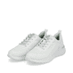 Weiße Rieker Damen Sneaker Low W0401-80 mit flexibler und ultra leichter Sohle. Schuhpaar seitlich schräg.
