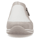 Weiße Rieker Damen Slipper N1151-61 mit einem Reißverschluss sowie Extraweite H. Schuh von vorne.