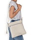 remonte Damen Handtasche Q0621-60 in Vanillebeige aus Kunstleder mit Reißverschluss. Handtasche getragen.