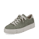 Grüne Rieker Damen Sneaker Low N59W2-52 mit einer Schnürung sowie Krokodiloptik. Schuh seitlich schräg.