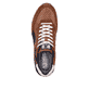 Braune Rieker Herren Sneaker Low U0302-24 mit einer griffigen und leichten Sohle. Schuh von oben.