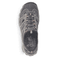 Granitgraue Rieker Herren Slipper 08065-02 mit Gummischnürung sowie Ziernähten. Schuh von oben.