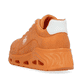 Orangene Rieker Damen Sneaker Low N5202-38 mit flexibler Sohle. Schuh von hinten.