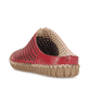 Rote Rieker Damen Clogs M2885-35 in Löcheroptik sowie einer griffigen Sohle. Schuh von hinten.