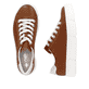 Braune Rieker Damen Sneaker Low N5906-24 mit Schnürung sowie einem Textprint. Schuh von oben, liegend.