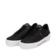 Schwarze Rieker Damen Sneaker Low W0702-00 mit strapazierfähiger Sohle. Schuhpaar seitlich schräg.