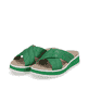 Grüne Rieker Damen Pantoletten W0802-52 mit ultra leichter und dämpfender Sohle. Schuhpaar seitlich schräg.