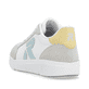 Weiße Rieker Damen Sneaker Low 41909-80 mit flexibler und super leichter Sohle. Schuh von hinten.