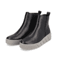Schwarze Rieker Damen Kurzstiefel W0562-00 mit ultra leichter Plateausohle. Schuhpaar seitlich schräg.