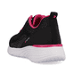 Schwarze Rieker Damen Sneaker Low W0401-00 mit flexibler Sohle. Schuh von hinten.
