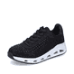 Schwarze Rieker Damen Sneaker Low N5201-00 mit flexibler Sohle. Schuh seitlich schräg.