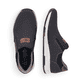 Schwarze Rieker Herren Slipper B3450-00 mit Elastikeinsatz sowie braunem Logo. Schuh von oben, liegend.