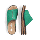 Grasgrüne Rieker Damen Pantoletten 62905-52 mit der schmalen Passform E 1/2. Schuh von oben, liegend.