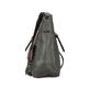 Rieker Damen Handtasche H1340-56 in Khaki-Kirschrot aus Kunstleder mit Reißverschluss. Handtasche linksseitig.
