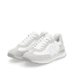 Weiße Rieker Damen Sneaker Low 42509-80 mit flexibler und super leichter Sohle. Schuhpaar seitlich schräg.