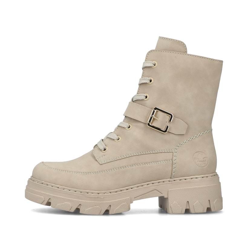 
Beige Rieker Damen Biker Boots 74642-62 mit einer schockabsorbierenden Plateausohle. Schuh Außenseite