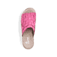 
Flamingorosane Rieker Damen Pantoletten V3988-31 mit einer leichten Plateausohle. Schuh von oben