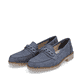Blaue Rieker Damen Loafer 51863-10 mit Elastikeinsatz sowie modischer Kette. Schuhpaar seitlich schräg.