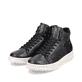 Schwarze Rieker Herren Sneaker High U0461-00 mit strapazierfähiger Sohle. Schuhpaar seitlich schräg.