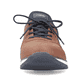 
Mokkabraune Rieker Herren Slipper B2051-24 mit Elastikeinsatz sowie einer Profilsohle. Schuh von vorne.