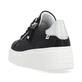 Schwarze Rieker Damen Sneaker Low W0505-00 mit einer dämpfenden Sohle. Schuh von hinten.