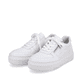 Weiße Rieker Damen Sneaker Low M1903-80 mit einer Plateausohle. Schuhpaar seitlich schräg.