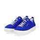 Blaue remonte Damen Sneaker D0913-14 mit Schnürung sowie Komfortweite G. Schuhpaar seitlich schräg.