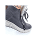 
Graue Rieker Damen Schnürschuhe Z6611-45 mit einer robusten Profilsohle. Schuh am Fuß