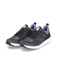 Schwarze Rieker Damen Sneaker Low 40410-00 mit einer super leichten Sohle. Schuhpaar seitlich schräg.