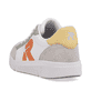 Weiße Rieker Damen Sneaker Low 41909-91 mit super leichter und flexibler Sohle. Schuh von hinten.