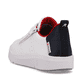 Weiße Rieker Damen Sneaker Low 41906-80 mit super leichter und flexibler Sohle. Schuh von hinten.