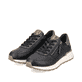 Schwarze Rieker Damen Sneaker Low W0604-00 mit griffiger und leichter Sohle. Schuhpaar seitlich schräg.