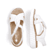 Weiße Rieker Keilsandaletten 63261-80 mit Elastikeinsatz sowie der Extraweite H. Schuh von oben, liegend.